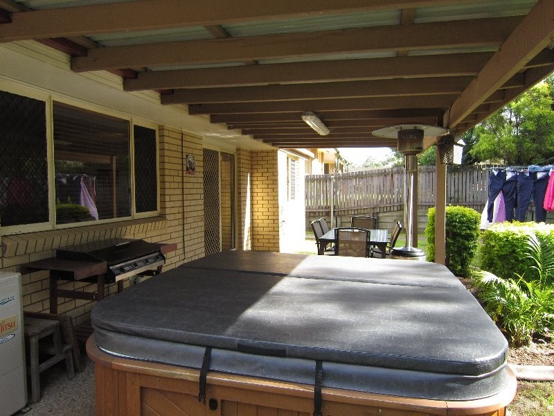 10 Arabian Close, Yamanto QLD 4305