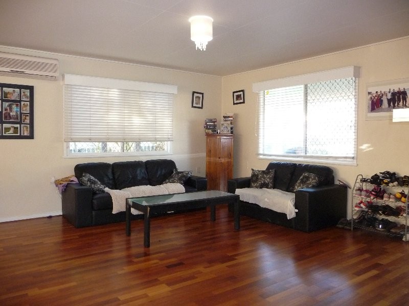 11 Cross Street, Raceview QLD 4305