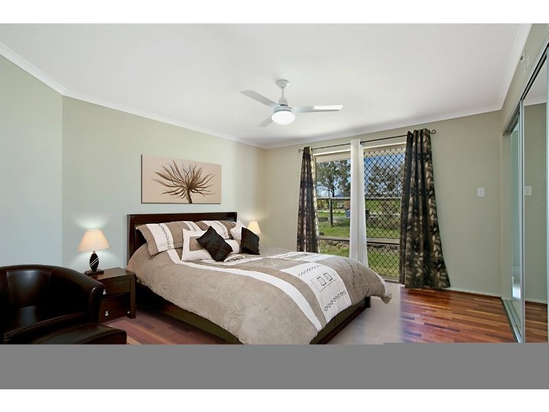 29 Ivory Close, Peak Crossing QLD 4306