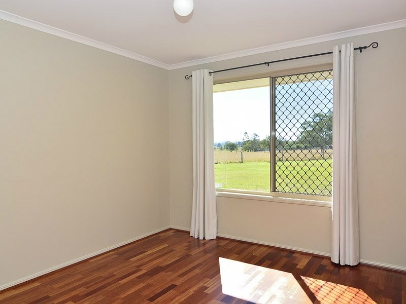 29 Ivory Close, Peak Crossing QLD 4306