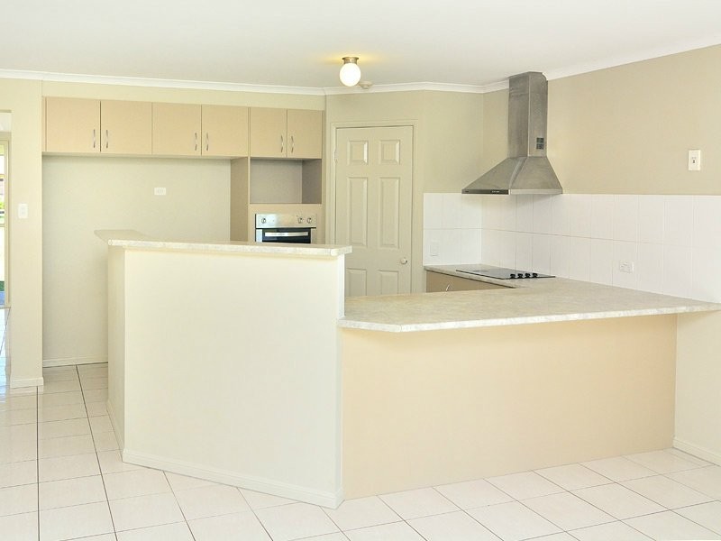 29 Ivory Close, Peak Crossing QLD 4306