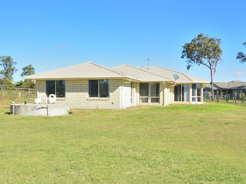 29 Ivory Close, Peak Crossing QLD 4306