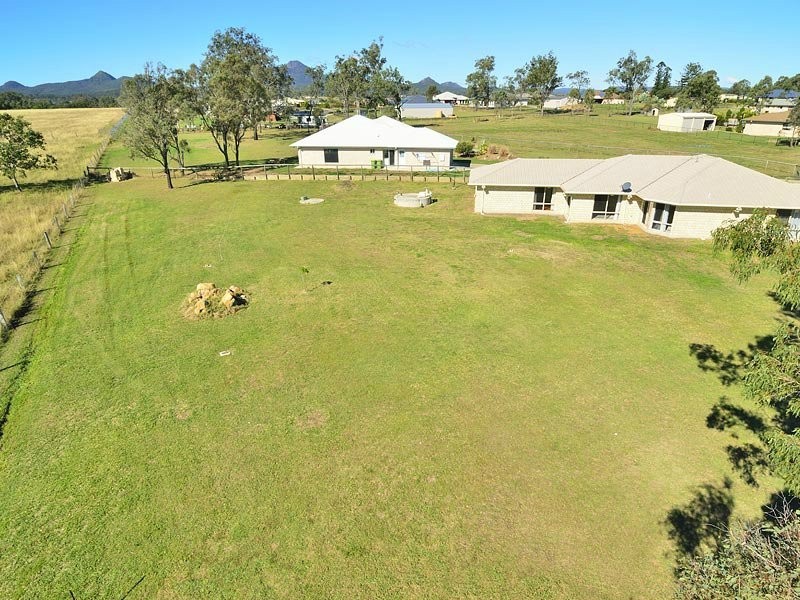 29 Ivory Close, Peak Crossing QLD 4306