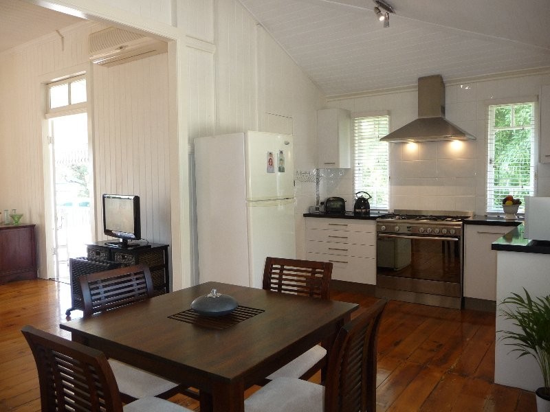 13a George Street, Newtown QLD 4305