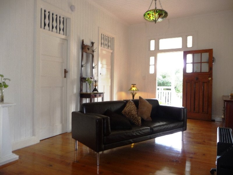 13a George Street, Newtown QLD 4305