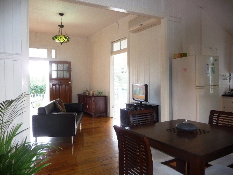 13a George Street, Newtown QLD 4305