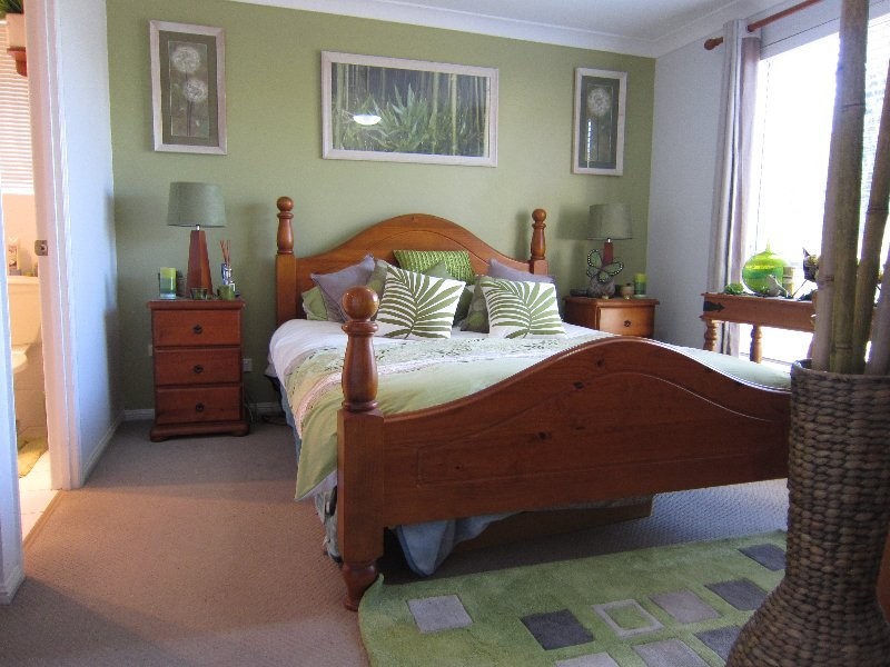 8 Amor Court, Yamanto QLD 4305