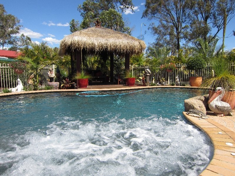 8 Amor Court, Yamanto QLD 4305