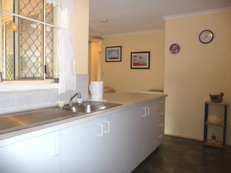 16 Harper Street, Raceview QLD 4305