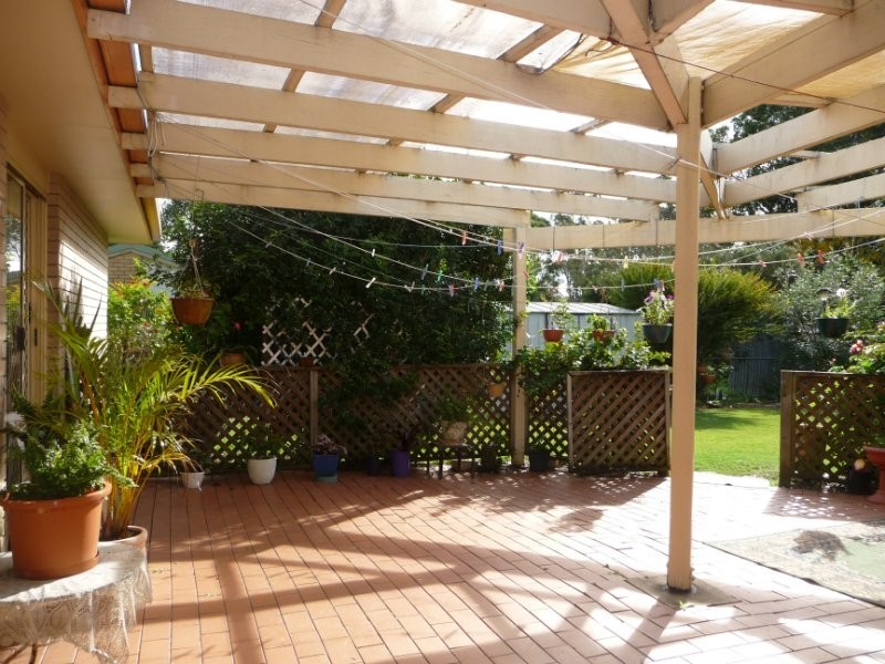 16 Harper Street, Raceview QLD 4305