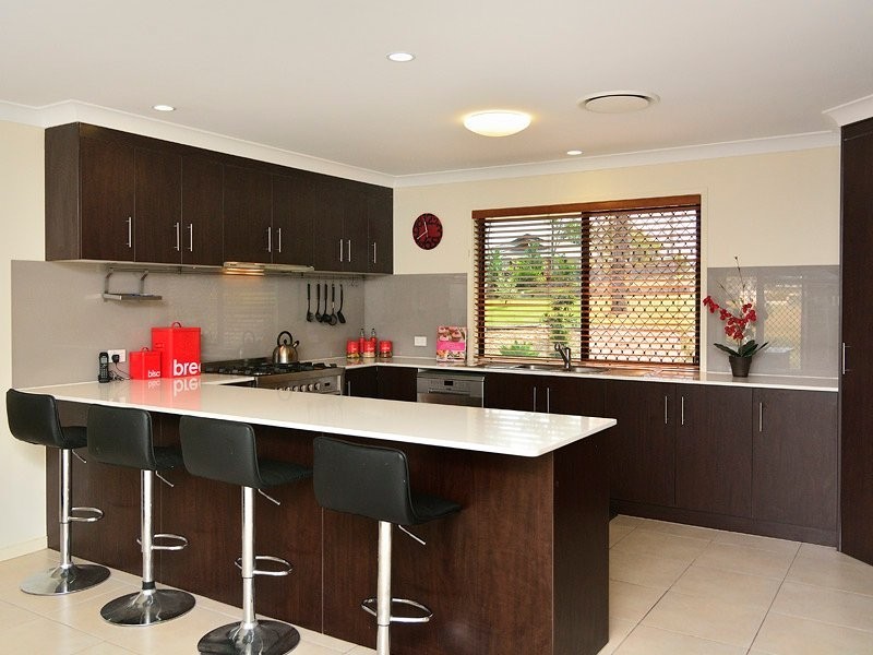 31 Warren Court, Willowbank QLD 4306