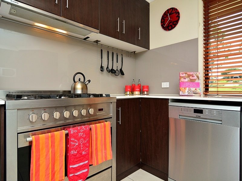 31 Warren Court, Willowbank QLD 4306