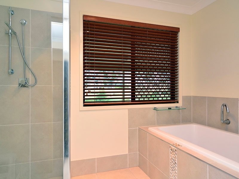 31 Warren Court, Willowbank QLD 4306