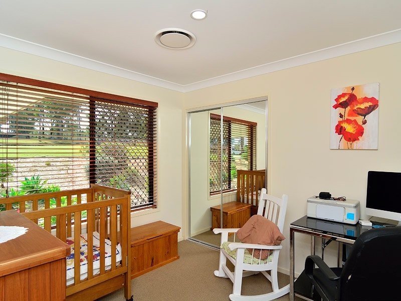 31 Warren Court, Willowbank QLD 4306