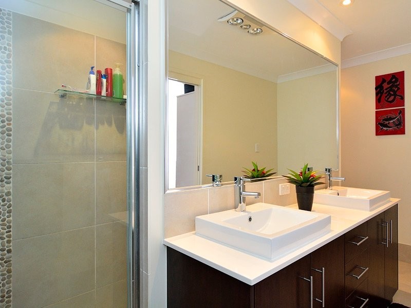 31 Warren Court, Willowbank QLD 4306