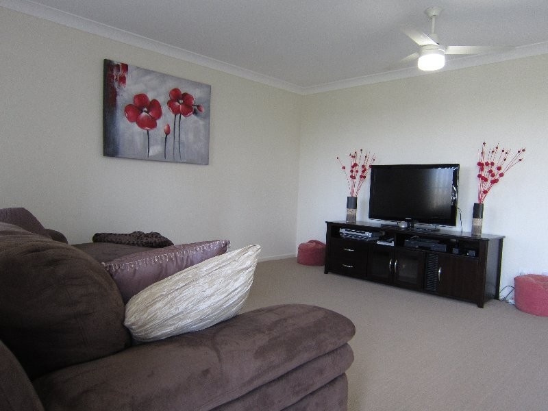 4 Petal Place, Yamanto QLD 4305