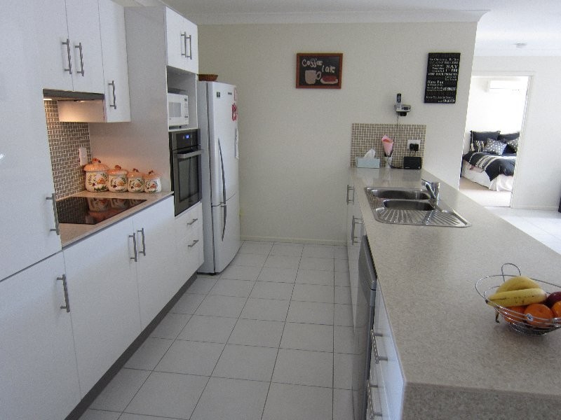 4 Petal Place, Yamanto QLD 4305