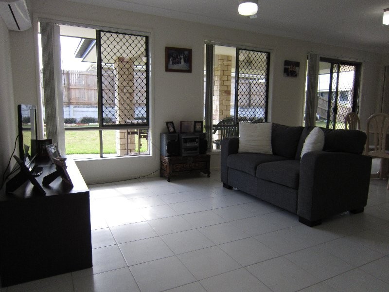 4 Petal Place, Yamanto QLD 4305