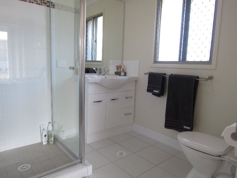 4 Petal Place, Yamanto QLD 4305
