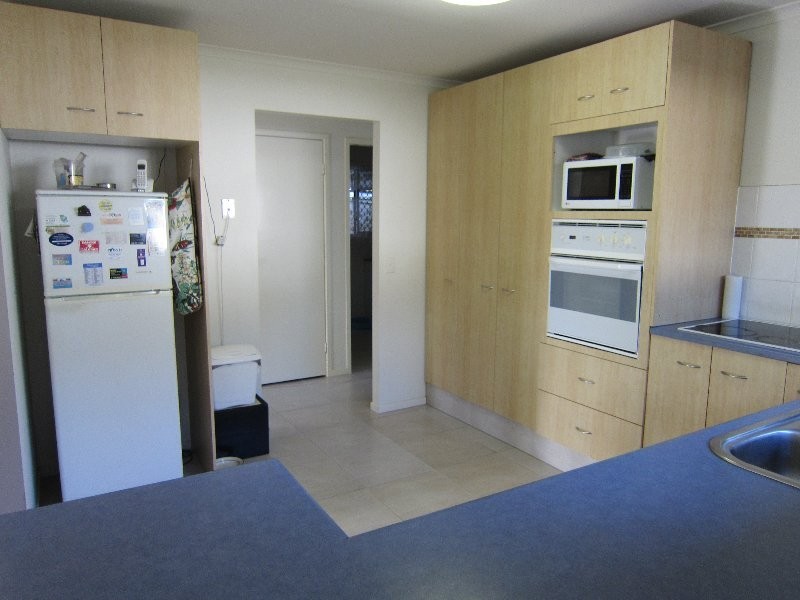 83 Lance Drive, Flinders View QLD 4305