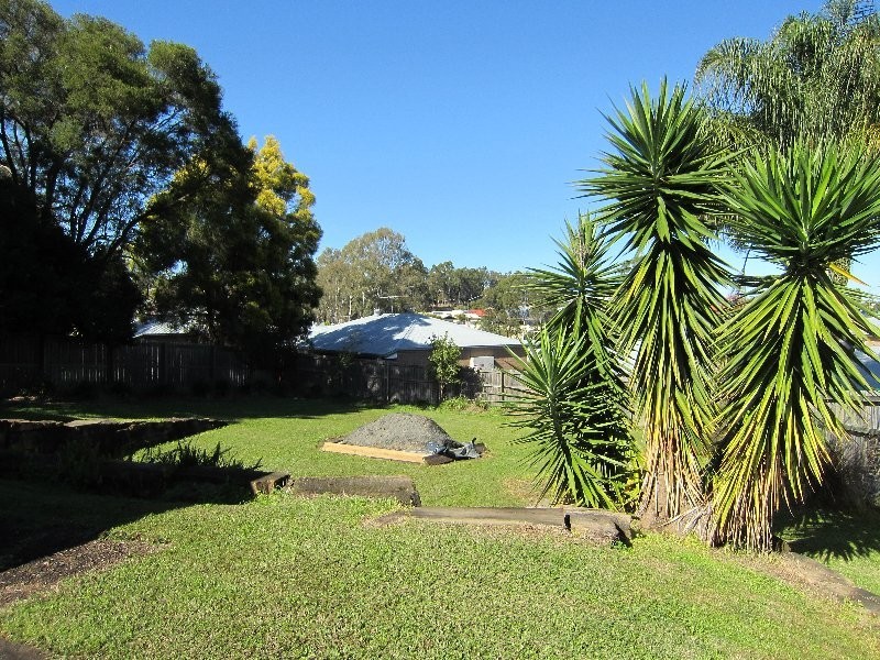 83 Lance Drive, Flinders View QLD 4305