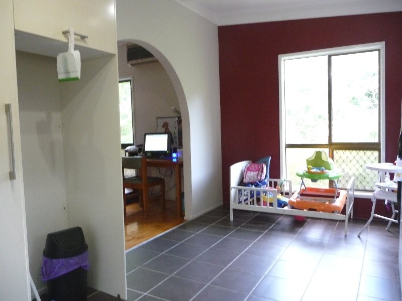 4 Ohanlon Street, Woodend QLD 4305
