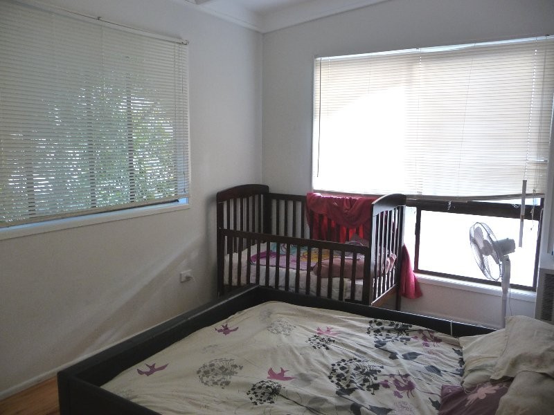 4 Ohanlon Street, Woodend QLD 4305