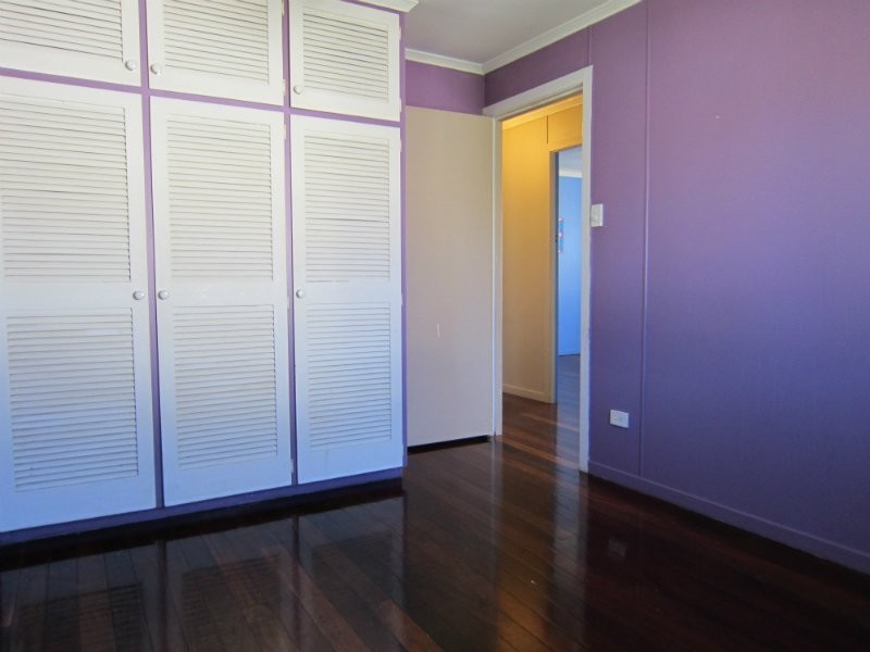 17 Grenadier Circle, Ebbw Vale QLD 4304