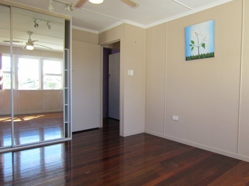 17 Grenadier Circle, Ebbw Vale QLD 4304