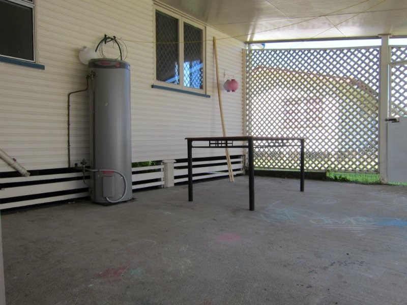 17 Grenadier Circle, Ebbw Vale QLD 4304