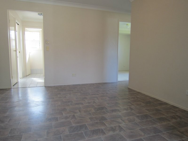3 Hillcrest Place, Flinders View QLD 4305