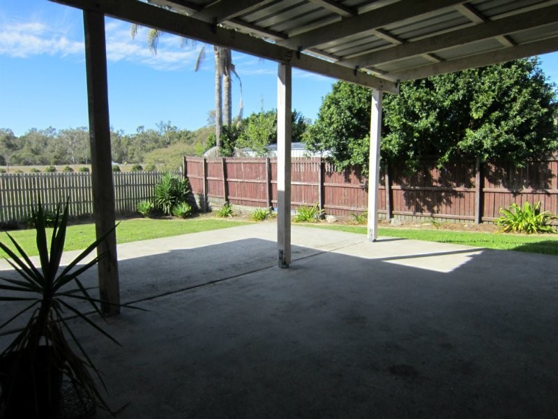 3 Hillcrest Place, Flinders View QLD 4305