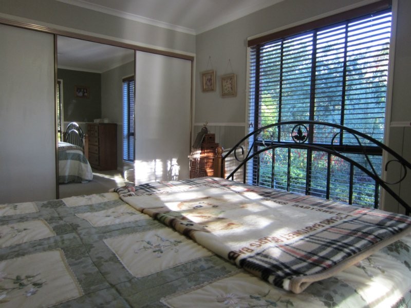 29 Flame Tree Court, Walloon QLD 4306