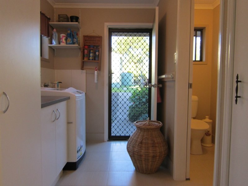 29 Flame Tree Court, Walloon QLD 4306