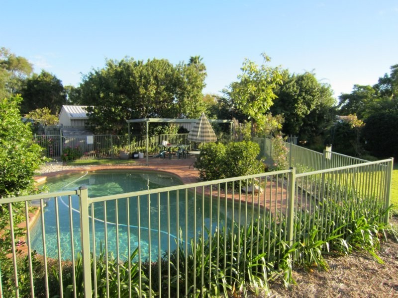 29 Flame Tree Court, Walloon QLD 4306