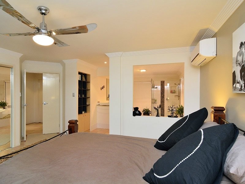 77 Jacana Crescent, Flinders View QLD 4305