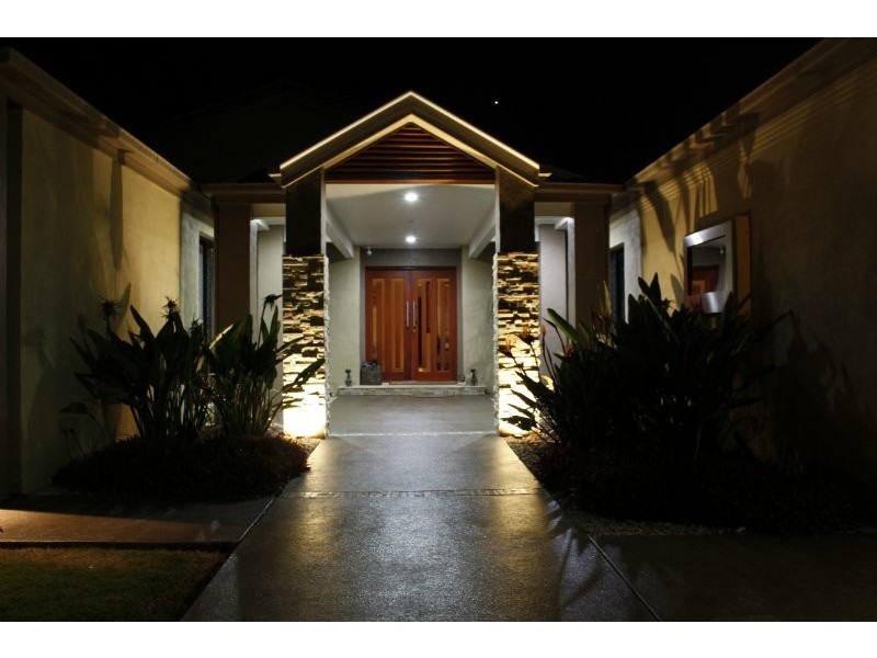 77 Jacana Crescent, Flinders View QLD 4305