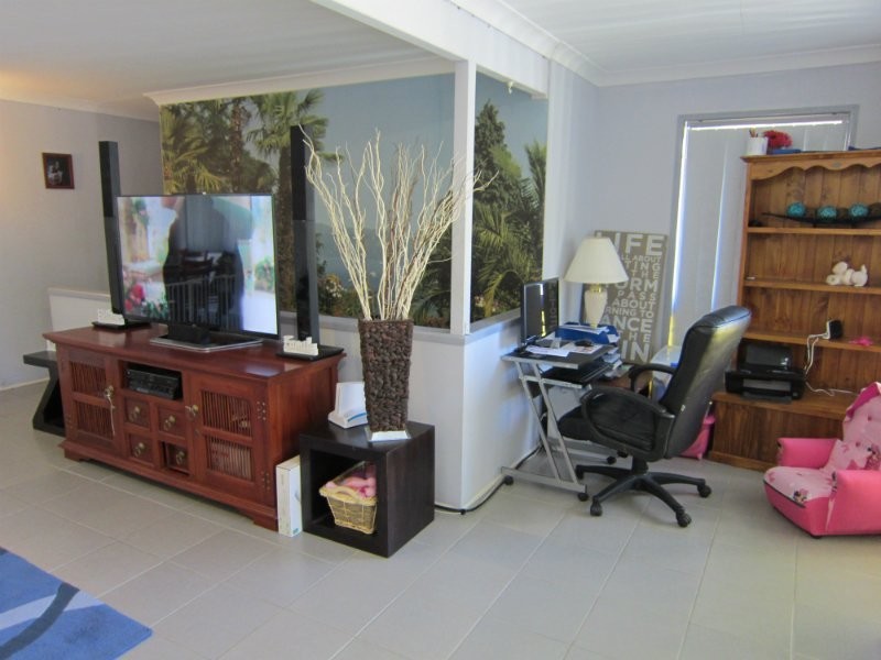 25 Lance Drive, Flinders View QLD 4305