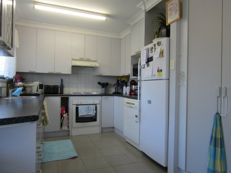 25 Lance Drive, Flinders View QLD 4305