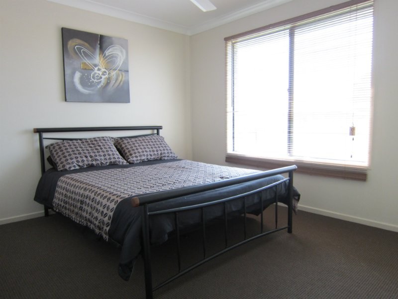 12 Explorer Street, Raceview QLD 4305