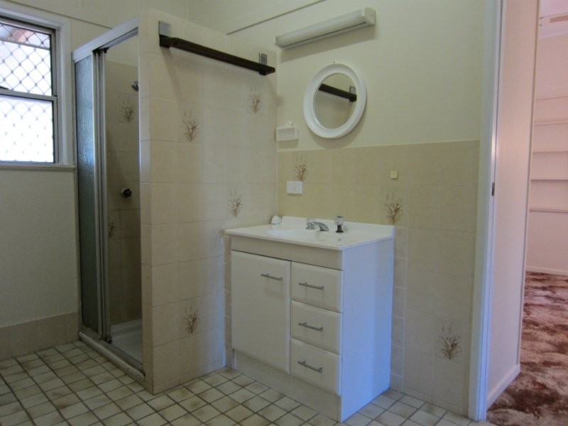 19 Henry Road, Haigslea QLD 4306