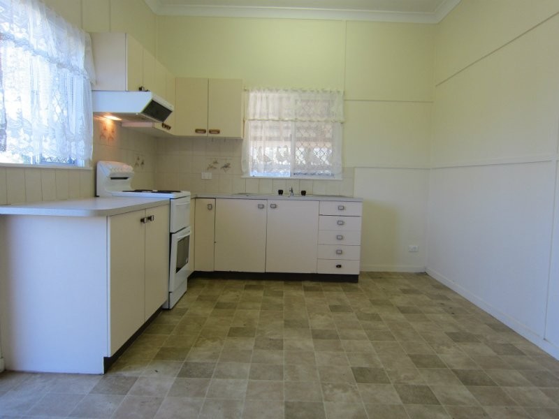 19 Henry Road, Haigslea QLD 4306