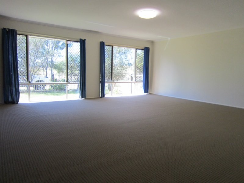 37 Fassifern Street, Peak Crossing QLD 4306