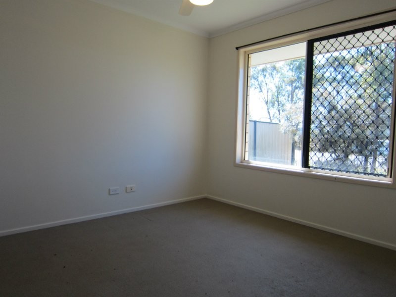37 Fassifern Street, Peak Crossing QLD 4306