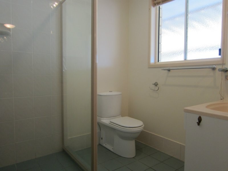 37 Fassifern Street, Peak Crossing QLD 4306