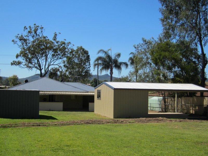 37 Fassifern Street, Peak Crossing QLD 4306