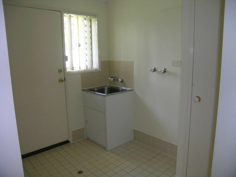 28 Kentia Circuit, Flinders View QLD 4305