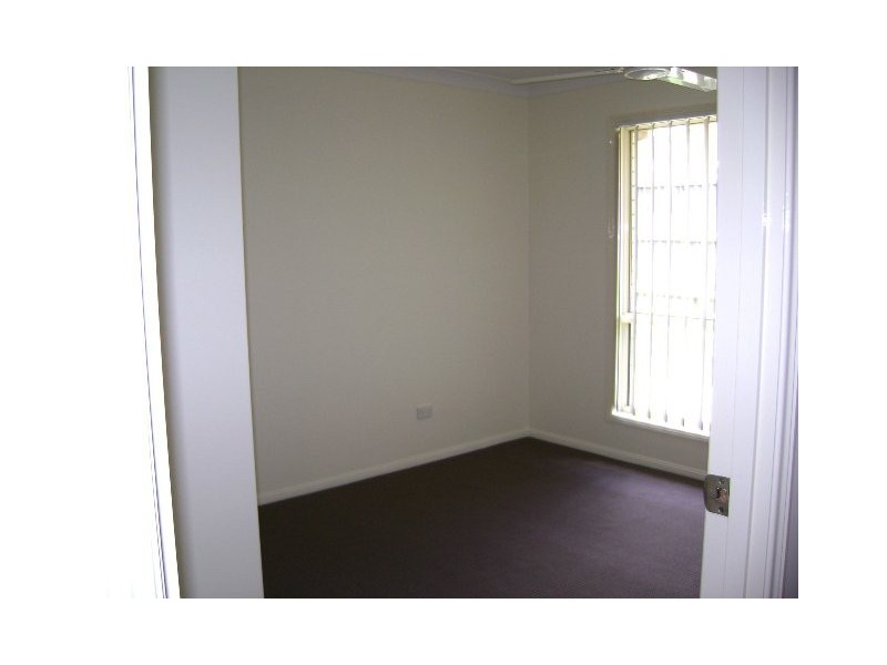 28 Kentia Circuit, Flinders View QLD 4305