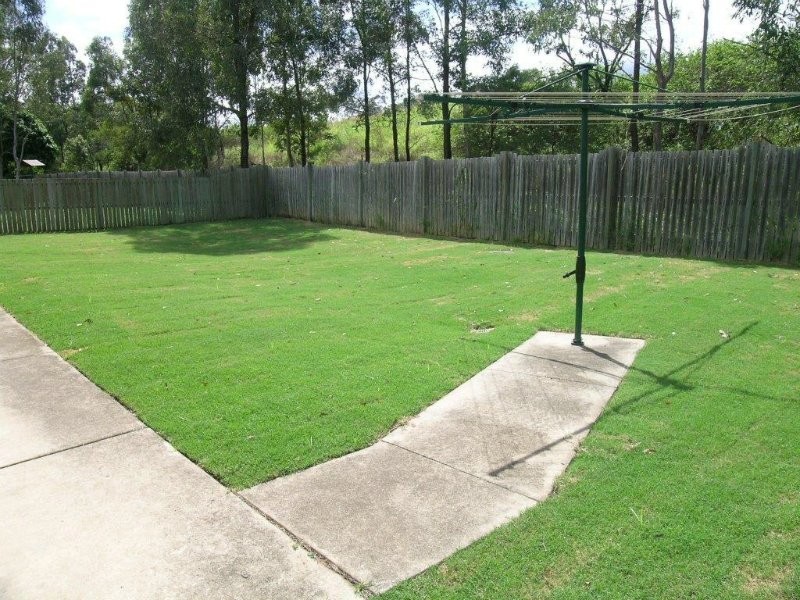 28 Kentia Circuit, Flinders View QLD 4305