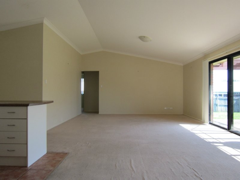 39 Rockman Drive, Raceview QLD 4305